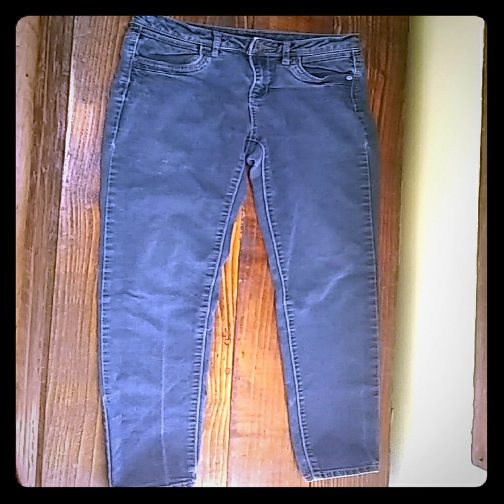 Vera wang skinny jeans